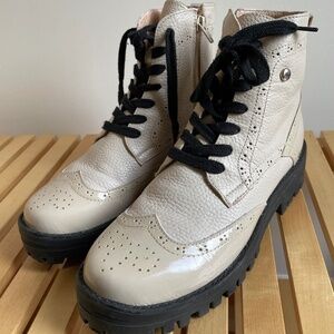 Ana Maria combat boots, size 39